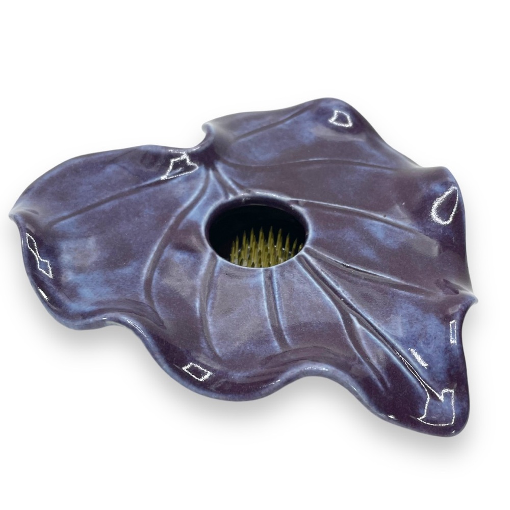 Ikebana Kenzan Flower Flog Glazed Ceramic Purple Elephant Ear Leaf Vase 6.5" - Picture 2 of 9